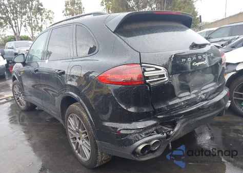 2017 Porsche Cayenne E-Hybrid S Platinum Edition z USA, uszkodzony, nr VIN WP1AE2A20HLA74657